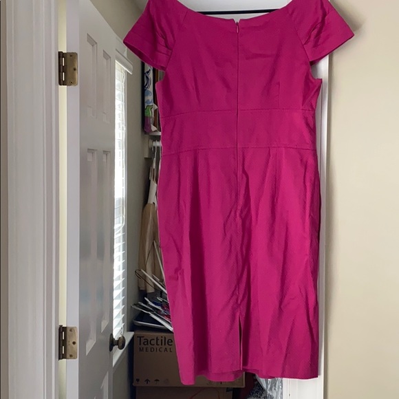 Fun dress with pockets! - Picture 2 of 2